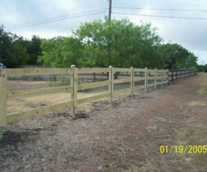 wood ranch fence with wire